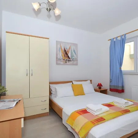 Apartment Santo - Okrug Gornji *