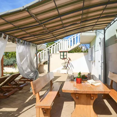 Santo - Okrug Gornji Apartment