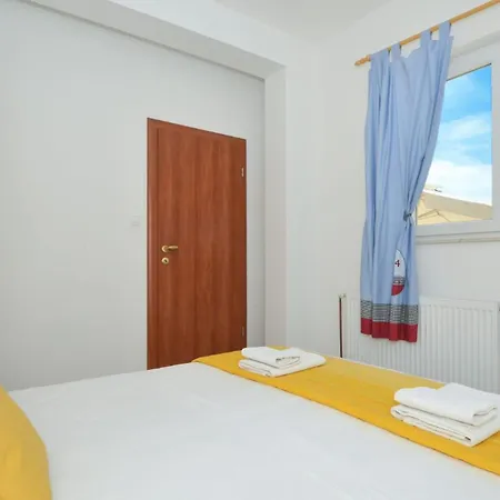 Santo - Okrug Gornji Apartment *