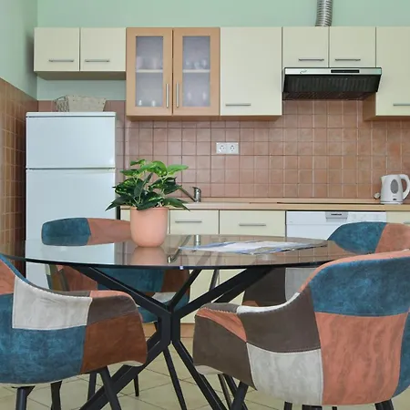 Santo - Okrug Gornji Apartment *